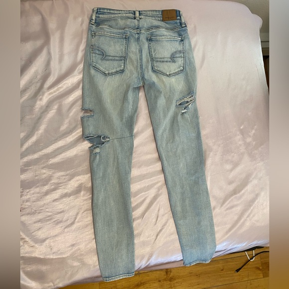 size 2 regular | light stain shown in picture | stretchy | light wash - Picture 4 of 8
